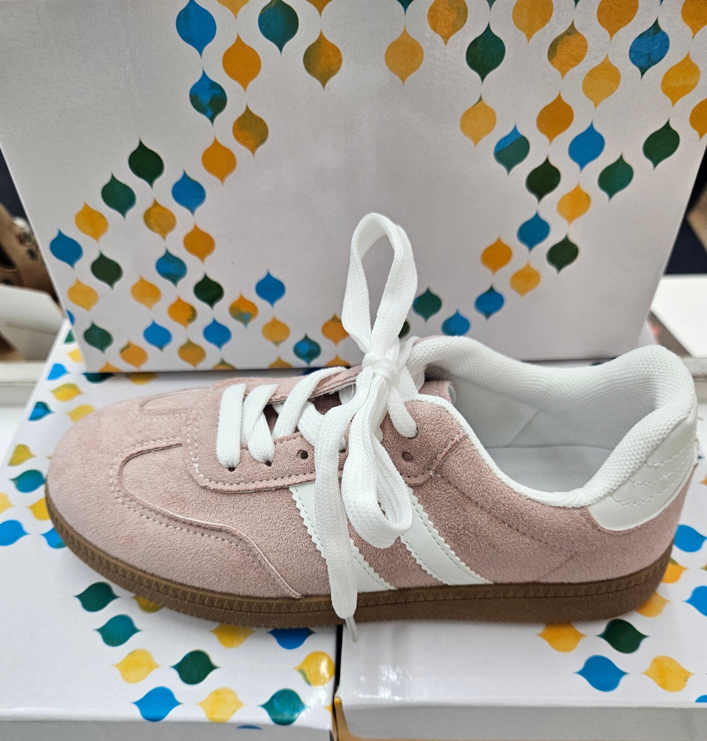 Pink Shoe Sneaker