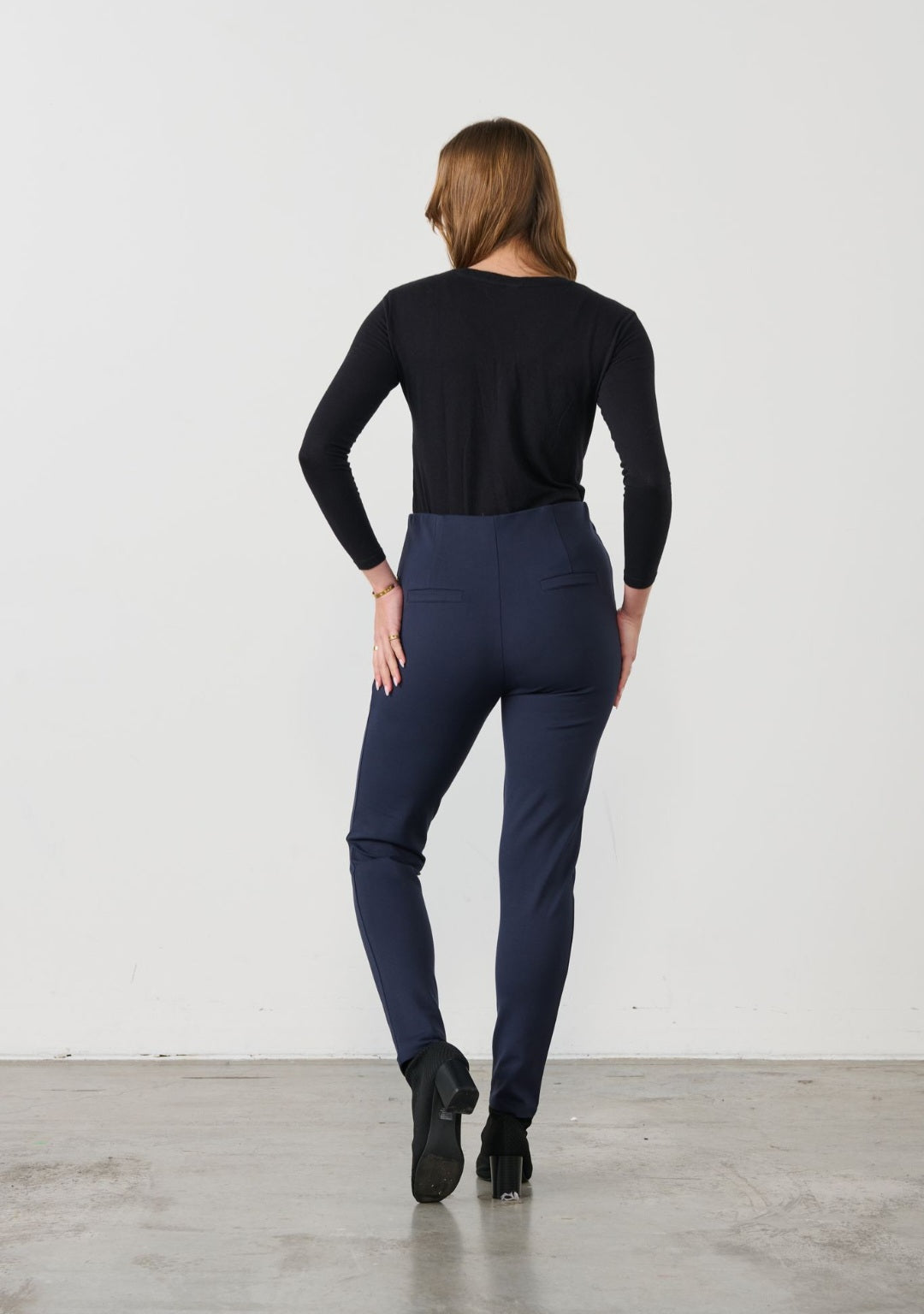 Holmes and Fallon 1492 Navy Pant