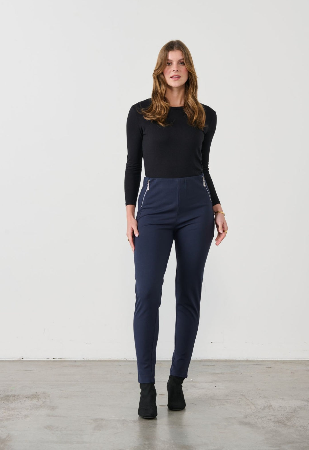 Holmes and Fallon 1492 Navy Pant