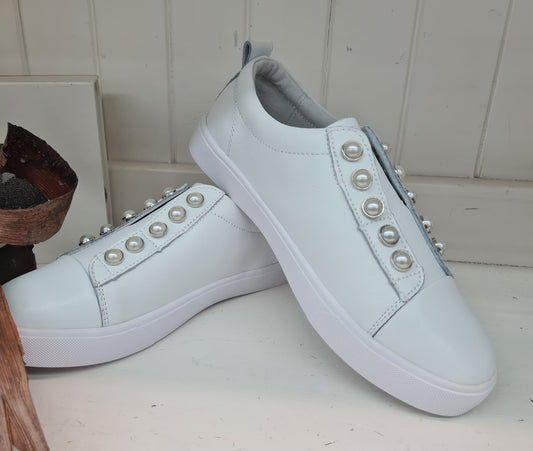 White 22-013 Shoe